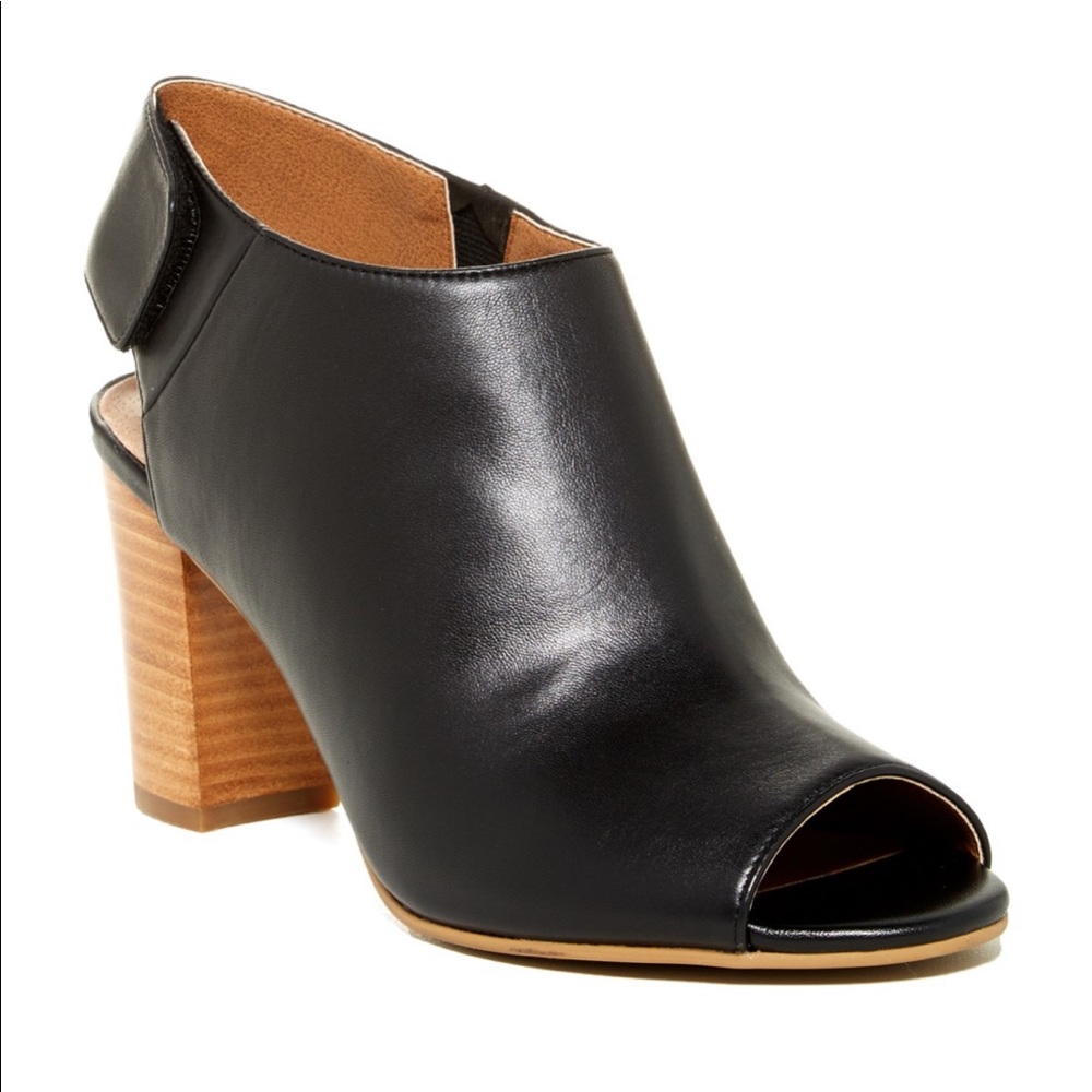 🖤 Black Peep Toe Bootie sz 10